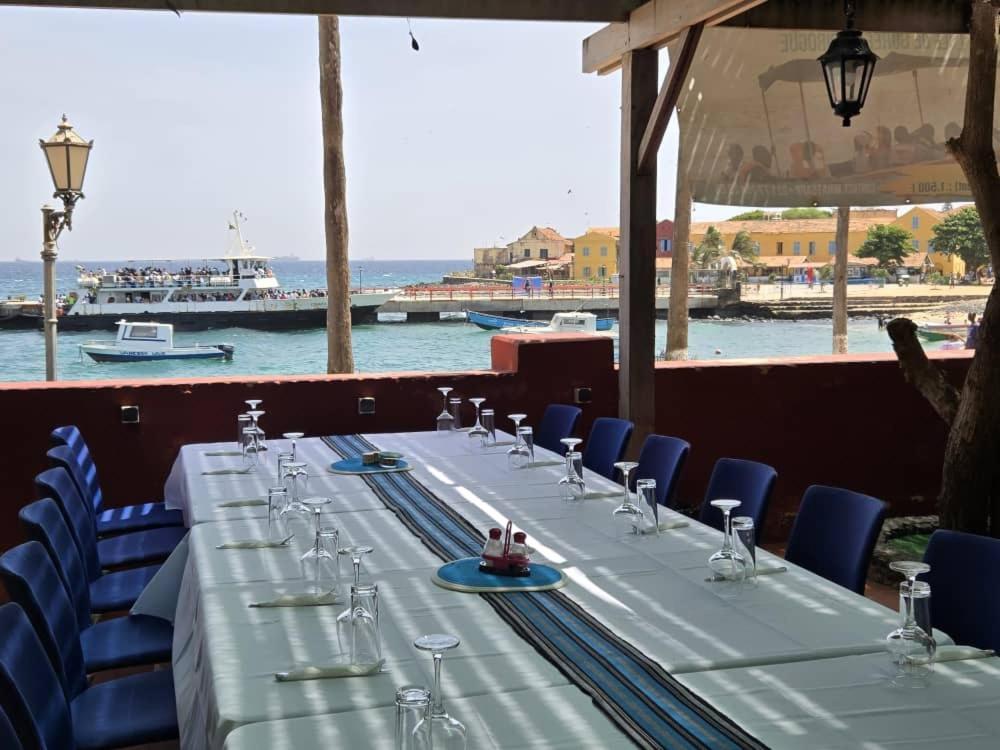 Chez Olivier - Ile De Goree Exterior photo